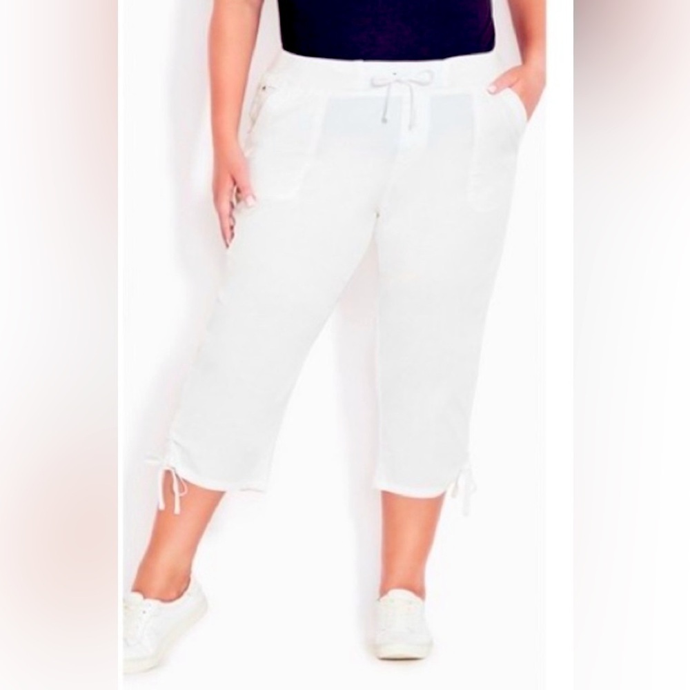 AVENUE Poplin pull on capri with drawstring waist cropped pants White 24…